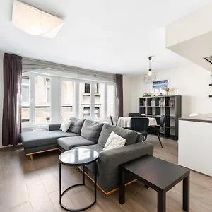 Appartement Dwarsstraat 7,, Oostende